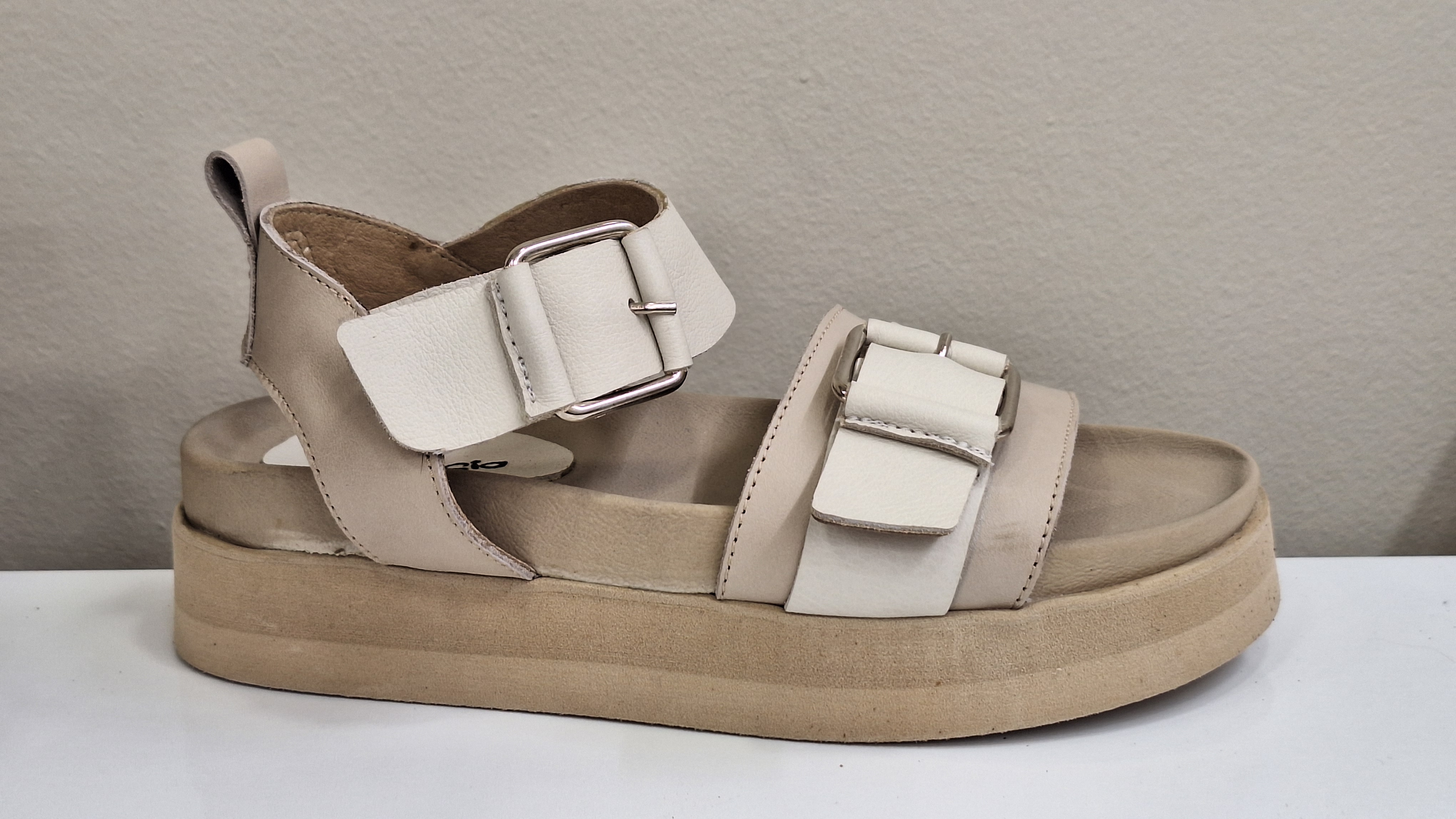 Brescia 832 beige - neymar